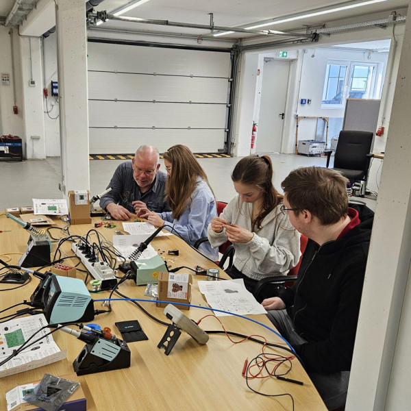 Girls'Day bei den RWTÜV Töchtern Ingenieurbüro Nordhorn GmbH & Co. KG und cetecom advanced