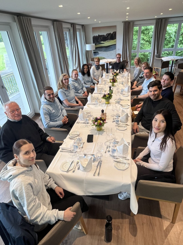 Zwischen Drivingrange und Dessert: Rückblick auf einen schönen Tag im RWTÜV Team